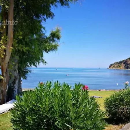 Holiday home Arcile's Bay