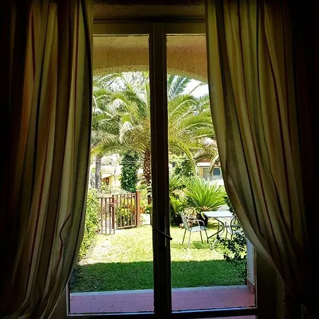 Arcile's Bay *